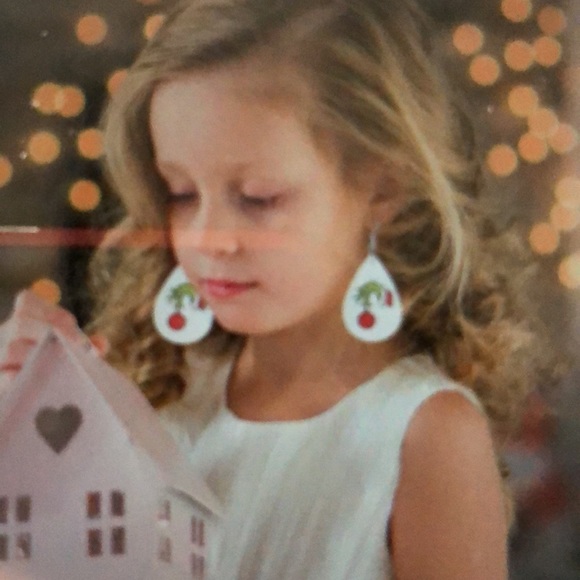 Ho Ho Ho Grinch earrings Christmas Grinch NEW - Picture 4 of 8